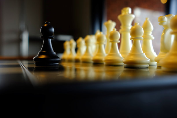 黑卒对白子，适合经营理念。图片下载