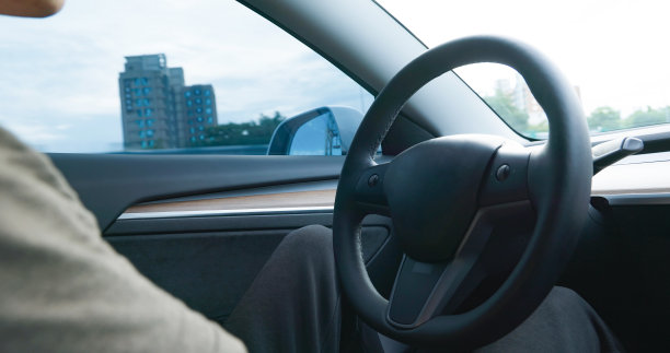 智能自动驾驶汽车概念图片下载