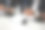 商务会议上口渴的商人图片下载