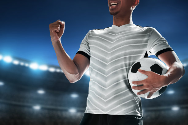 足球运动员在体育场庆祝图片下载