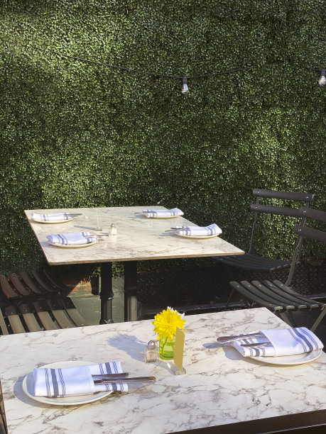 餐厅的户外用餐区图片下载