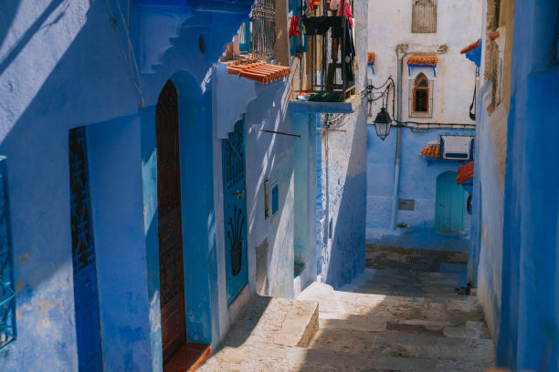 Chefchaouen传统的蓝墙房子图片下载