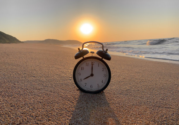 打卡钟图片下载