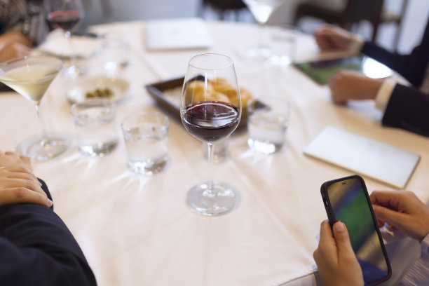 食物，美酒和生意图片下载