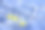 蓝色牛仔裤和黄色的木香蕉从口袋上的黑色背景俯视图平躺。漂亮的蓝色牛仔裤的细节。牛仔裤质地或牛仔背景。服装的趋势。时尚，选择性聚焦图片下载