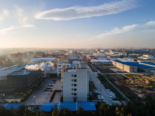 城郊工业厂房鸟瞰图图片下载