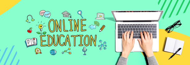 使用笔记本电脑进行在线教育图片下载