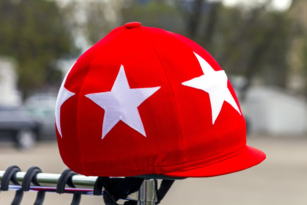 Jockey的头饰特写。图片下载