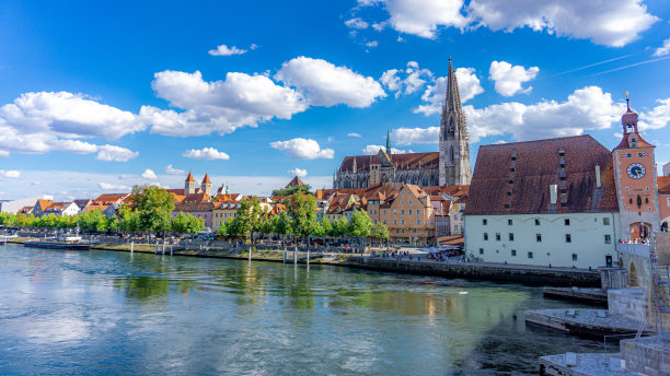 城市景观与令人惊叹的建筑。图片下载