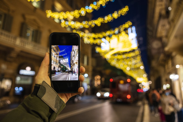 罗马的圣诞节:威尼斯广场和科尔索街图片下载