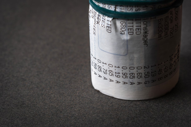 英国人的购物收据在英国翻滚图片下载