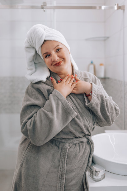 我可以洗澡好几个小时图片下载