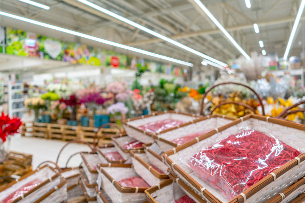 模糊的超市背景。图片下载