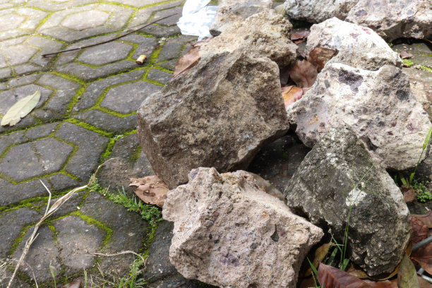 大尺寸的岩石照片通常是因为火山爆发图片下载