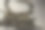 又大又湿的剪刀和在炉子上加热过的古董熨斗。图片下载