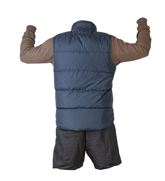 蓝色无袖夹克，毛衣和运动短裤孤立在白色的背景。每天穿的衣服图片下载