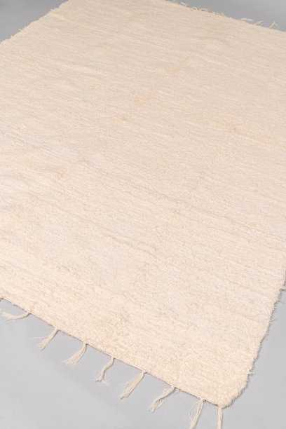 地毯工作室拍摄，浅灰色背景图片下载