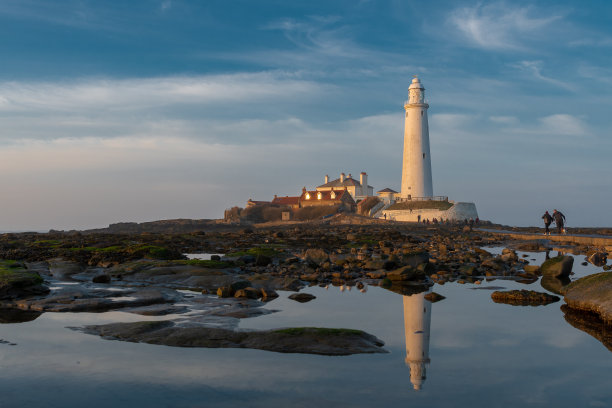 英国圣玛丽灯塔的风景图片下载