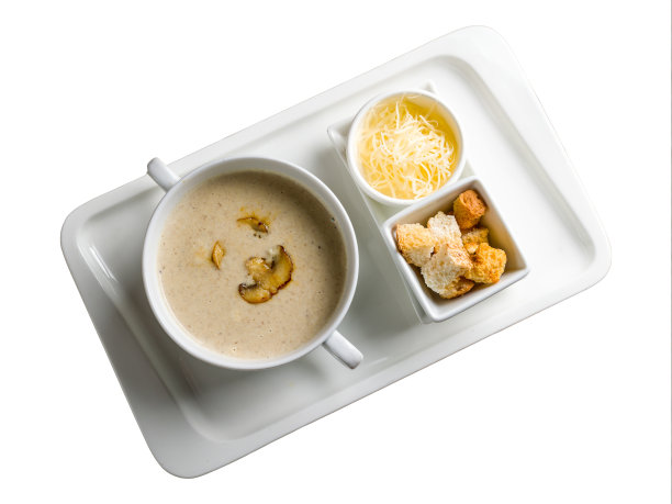 奶油汤蘑菇孤立的白色背景俯视图图片下载