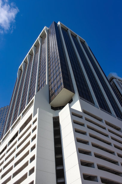 迈阿密市中心的城市景观与公寓和办公楼。图片下载