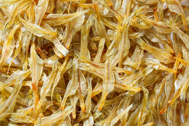 干鱼背景，亚洲市场的小干鱼，图片下载