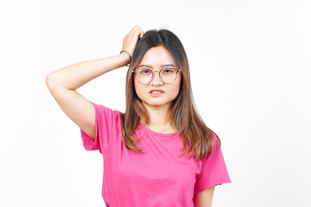 困惑和思考的姿态，美丽的亚洲女人孤立在白色背景图片下载