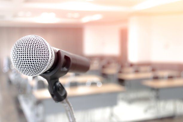 会议室演讲麦克风图片下载