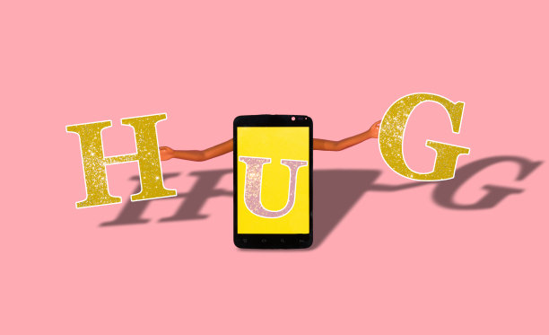 电话用字母拥抱，创意拥抱，艺术数码概念图片下载