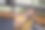 一名男子在健身房颈部受伤图片下载