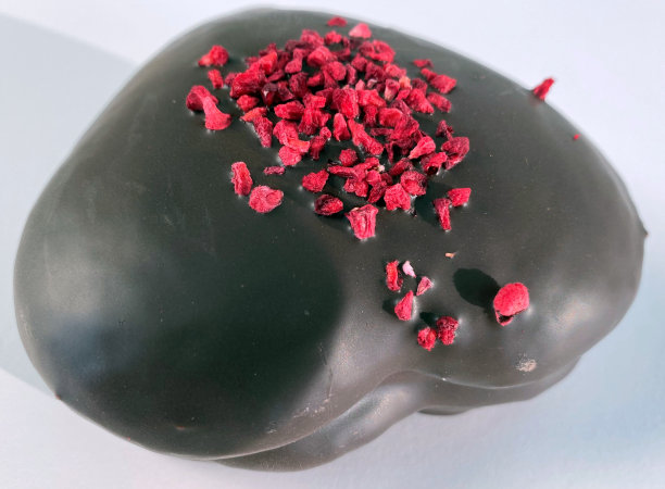 传统的欧洲圣诞饼干呈心形图片下载