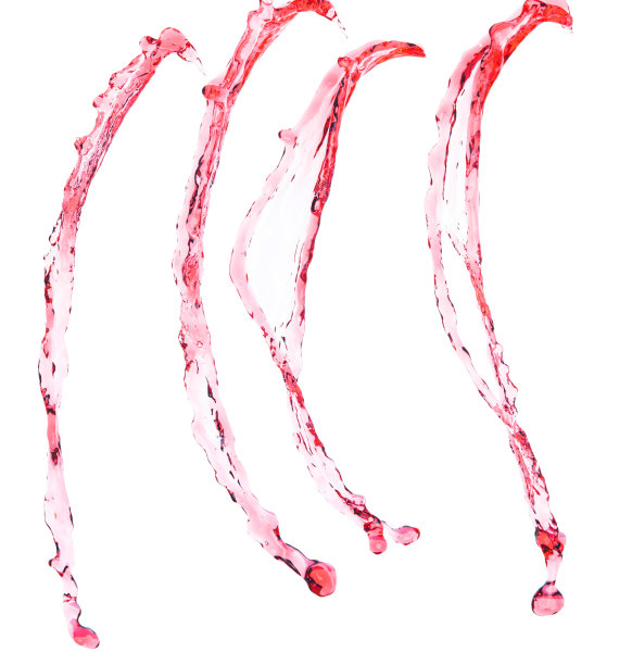 空气中溅出的红色果汁。水红番茄从天而降，净化干净自然。酒形形式的水泼流庆祝白色背景孤立图片下载