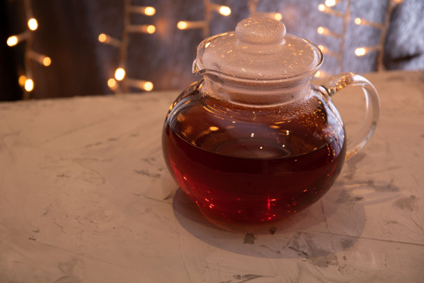 照片玻璃茶壶与茶图片下载