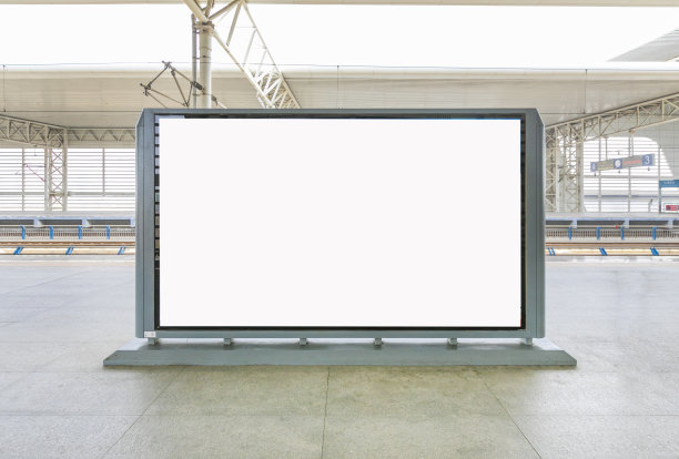 火车站的空白广告牌图片下载