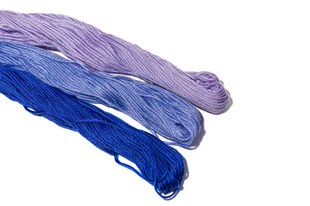 缝纫用的棉线。彩色调色板，手工工艺。图片下载