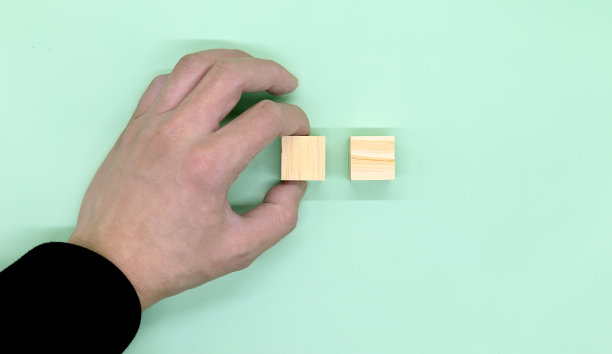 可以记录字母的空木头立方体图片下载