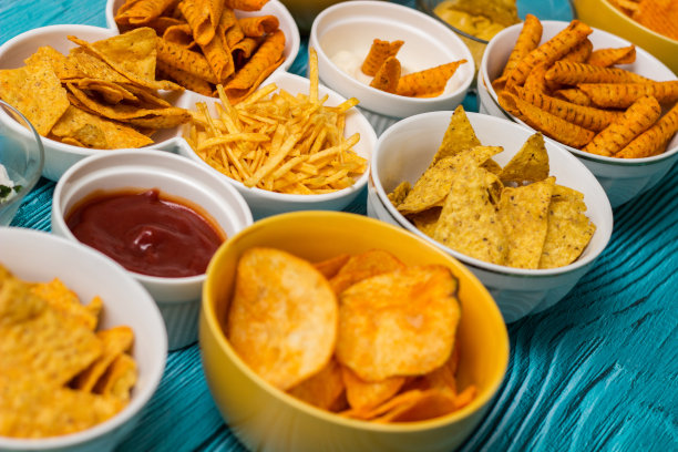 咸味小吃和蘸酱图片下载