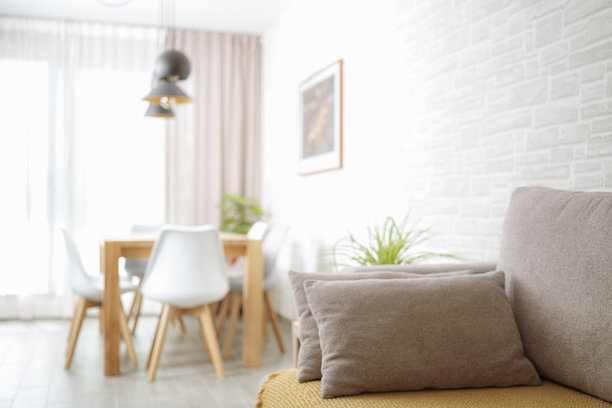 客厅和餐桌图片下载