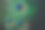 黑色背景上的孔雀羽毛特写照片图片下载
