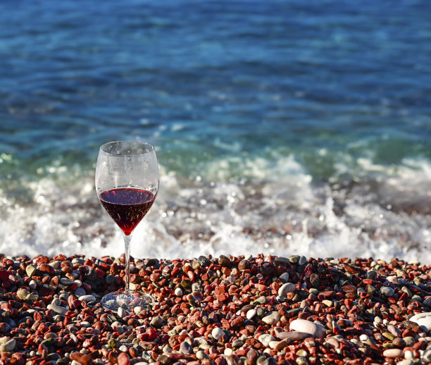 一杯红酒图片下载