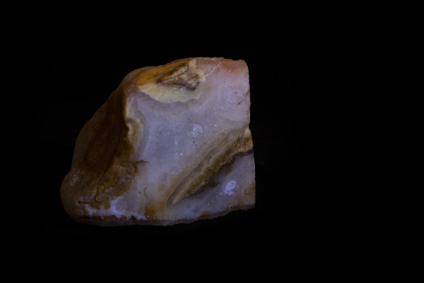 美丽的珍贵矿物的自然形式-水晶玛瑙，多金属，碧玉，晶洞和其他。图片下载