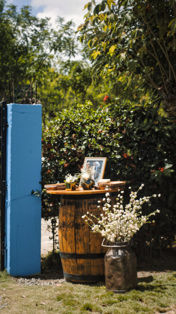 婚礼上的装饰物品图片下载