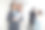 房地产经纪人向一对幸福的夫妇展示新公寓的肖像图片下载
