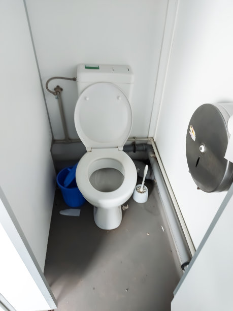 查看不干净的公共厕所图片下载