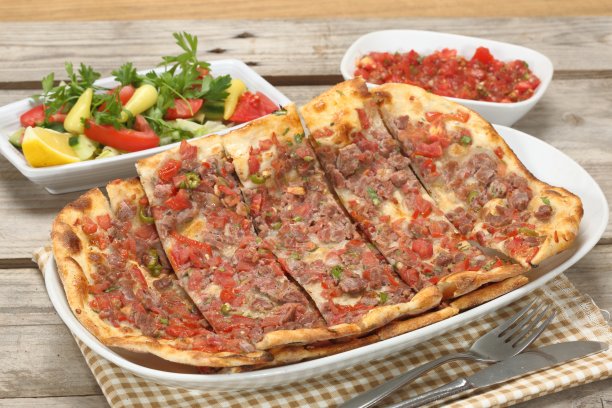 土耳其皮塔饼配肉末图片下载