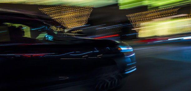 多伦多夜晚的车图片下载