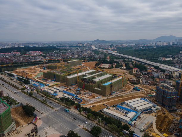 正在施工的工地鸟瞰图图片下载