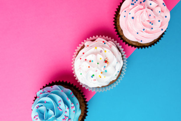 彩色纸杯蛋糕图片下载