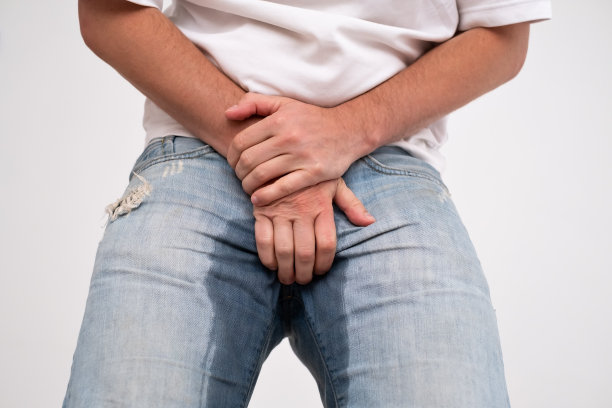 前列腺并发症患者有尿失禁的问题。图片下载