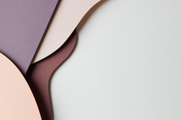 抽象的彩色棕色纸纹理背景。最小的剪纸风格组成的几何形状和米色和棕色的阴影线层。俯视图图片下载