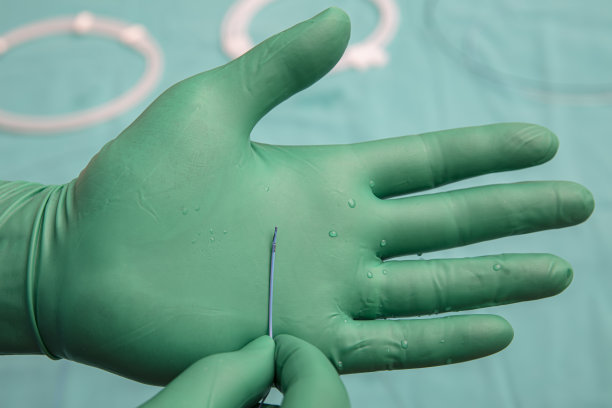 冠状动脉成像导管。双腔导管。冠状动脉造影显示微导管导丝。图片下载